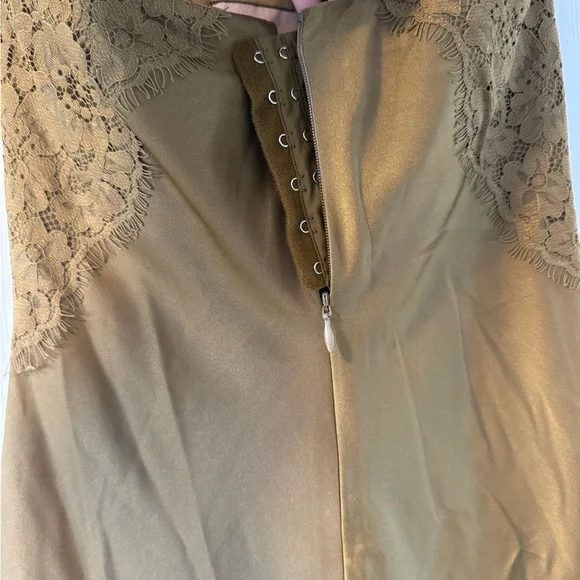 HOUSE OF HARLOW 1960 
X Francisca Midi Dress - Picture 5 of 5